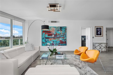 Copropriété à vendre à Miami, Floride: 2 chambres, 157.93 m2 № 1857059 - photo 6