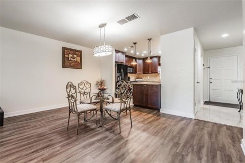 Condominio en venta en Belleair, Florida, 2 dormitorios, 111.48 m2 № 1857681 - foto 8