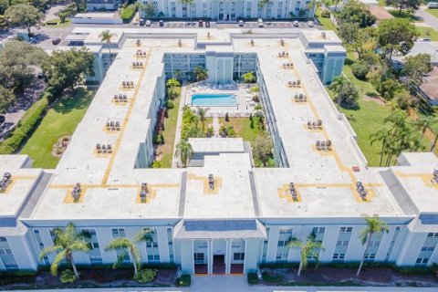 Condominio en venta en Belleair, Florida, 2 dormitorios, 111.48 m2 № 1857681 - foto 27