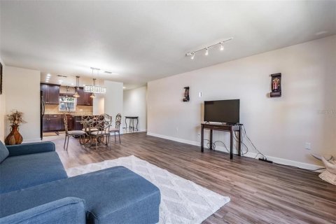 Condominio en venta en Belleair, Florida, 2 dormitorios, 111.48 m2 № 1857681 - foto 12