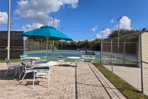 Touwnhouse à louer à Miami, Floride: 3 chambres, 167.22 m2 № 1990042 - photo 17