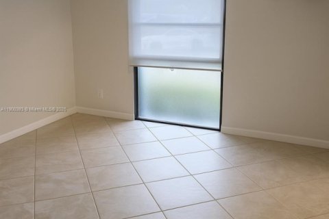 Condo in Aventura, Florida, 2 bedrooms  № 1953133 - photo 14