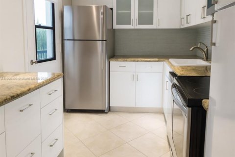 Condo in Aventura, Florida, 2 bedrooms  № 1953133 - photo 2