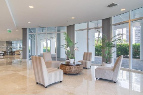 Condominio en venta en Miami Beach, Florida, 1 dormitorio, 75.99 m2 № 2034885 - foto 21