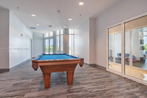 Condominio en venta en Miami Beach, Florida, 1 dormitorio, 75.99 m2 № 2034885 - foto 26