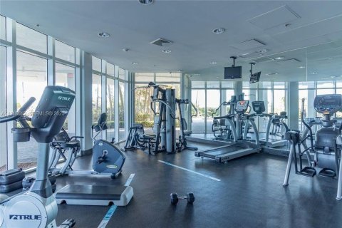 Condominio en venta en Miami Beach, Florida, 1 dormitorio, 75.99 m2 № 2034885 - foto 27