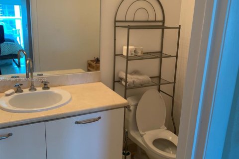Condominio en venta en Miami Beach, Florida, 1 dormitorio, 75.99 m2 № 2034885 - foto 12