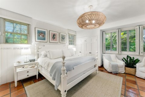 Villa ou maison à vendre à Pinecrest, Floride: 4 chambres, 293.85 m2 № 2265736 - photo 9