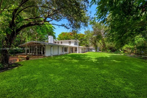 Villa ou maison à vendre à Pinecrest, Floride: 4 chambres, 293.85 m2 № 2265736 - photo 15