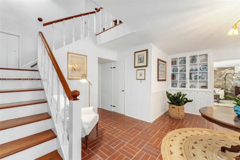 Villa ou maison à vendre à Pinecrest, Floride: 4 chambres, 293.85 m2 № 2265736 - photo 11