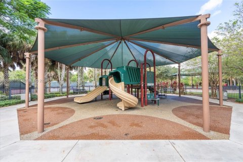 Condo in Pompano Beach, Florida, 1 bedroom  № 2068781 - photo 20