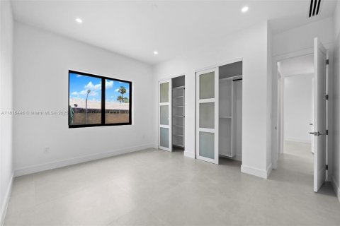 House in Homestead, Florida 4 bedrooms, 246.93 sq.m. № 1766917 - photo 10
