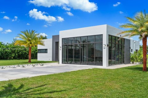 House in Homestead, Florida 4 bedrooms, 246.93 sq.m. № 1766917 - photo 1