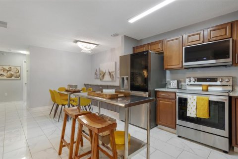 Condominio en venta en Tampa, Florida, 2 dormitorios, 108.14 m2 № 1680239 - foto 4