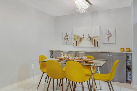 Condominio en venta en Tampa, Florida, 2 dormitorios, 108.14 m2 № 1680239 - foto 8
