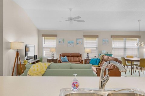 House in The Villages, Florida 2 bedrooms, 117.61 sq.m. № 2220699 - photo 18