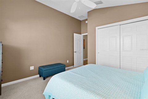 House in The Villages, Florida 2 bedrooms, 117.61 sq.m. № 2220699 - photo 29