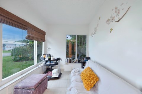 Купить виллу или дом в Помпано-Бич, Флорида 2 спальни, 123.65м2, № 2006017 - фото 10