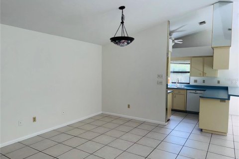 House in Gainesville, Florida 3 bedrooms, 138.24 sq.m. № 1847140 - photo 10