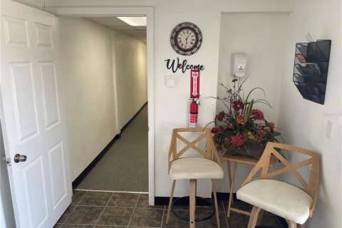 Propiedad comercial en alquiler en Clearwater, Florida, 360.55 m2 № 1806944 - foto 4