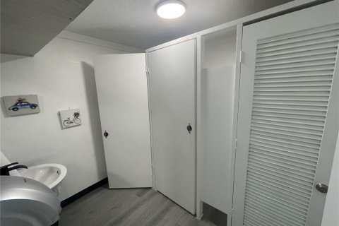 Propiedad comercial en alquiler en Clearwater, Florida, 360.55 m2 № 1806944 - foto 11