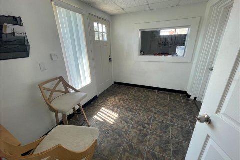 Propiedad comercial en alquiler en Clearwater, Florida, 360.55 m2 № 1806944 - foto 3