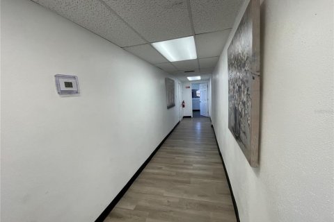 Propiedad comercial en alquiler en Clearwater, Florida, 360.55 m2 № 1806944 - foto 5