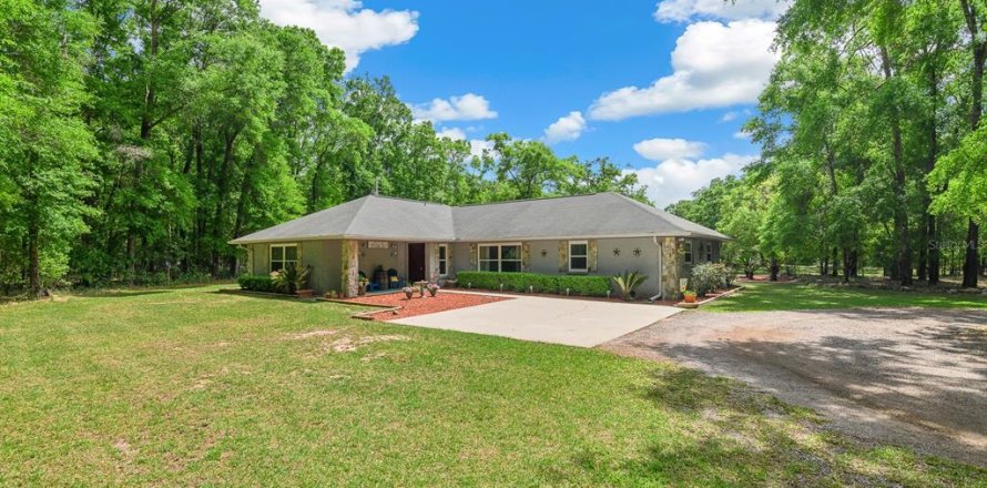 Casa en High Springs, Florida 4 dormitorios, 226.5 m2 № 1644285