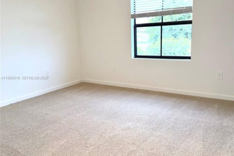 Townhouse in Florida City, Florida 3 bedrooms, 128.39 sq.m. № 2062856 - photo 30