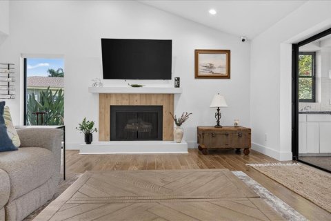 Villa ou maison à vendre à Clearwater, Floride: 4 chambres, 293.01 m2 № 2294898 - photo 19