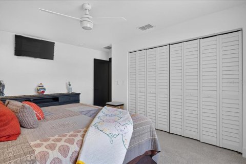 Villa ou maison à vendre à Clearwater, Floride: 4 chambres, 293.01 m2 № 2294898 - photo 28