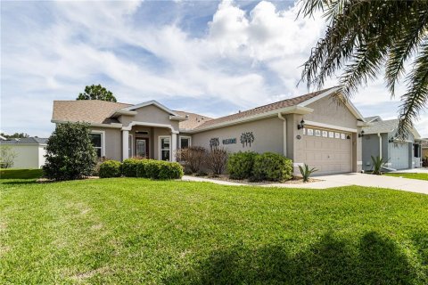 House in Leesburg, Florida 3 bedrooms, 159.14 sq.m. № 2110313 - photo 3