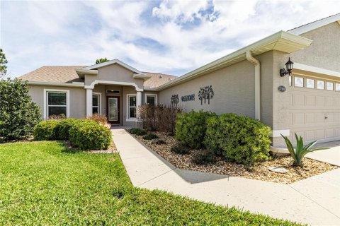 House in Leesburg, Florida 3 bedrooms, 159.14 sq.m. № 2110313 - photo 4