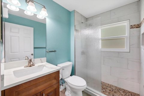 House in Port Charlotte, Florida 4 bedrooms, 233.37 sq.m. № 2420383 - photo 24