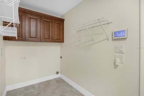 House in Port Charlotte, Florida 4 bedrooms, 233.37 sq.m. № 2420383 - photo 28