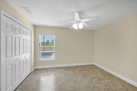 House in Port Charlotte, Florida 4 bedrooms, 233.37 sq.m. № 2420383 - photo 15