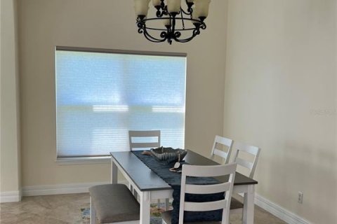 House in Port Charlotte, Florida 4 bedrooms, 233.37 sq.m. № 2420383 - photo 10