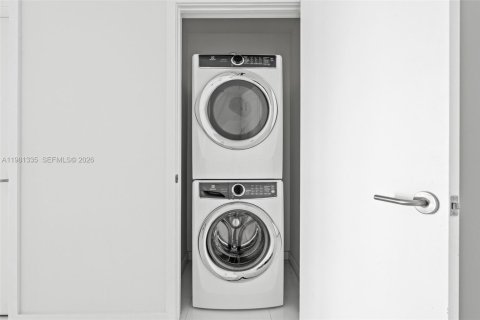 Купить кондоминиум в Майами, Флорида 1 спальня, 94.57м2, № 2045081 - фото 27