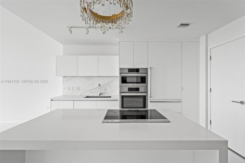 Купить кондоминиум в Майами, Флорида 1 спальня, 94.57м2, № 2045081 - фото 16