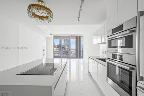 Купить кондоминиум в Майами, Флорида 1 спальня, 94.57м2, № 2045081 - фото 14