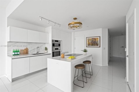 Купить кондоминиум в Майами, Флорида 1 спальня, 94.57м2, № 2045081 - фото 17