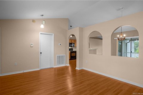 Villa ou maison à vendre à Beverly Hills, Floride: 3 chambres, 142.6 m2 № 2214734 - photo 6