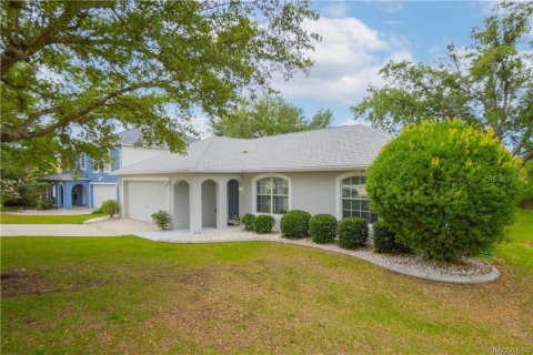 Villa ou maison à vendre à Beverly Hills, Floride: 3 chambres, 142.6 m2 № 2214734 - photo 2