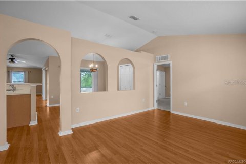 Villa ou maison à vendre à Beverly Hills, Floride: 3 chambres, 142.6 m2 № 2214734 - photo 4