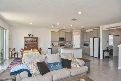 House in Bradenton, Florida 4 bedrooms, 256.04 sq.m. № 1802393 - photo 7