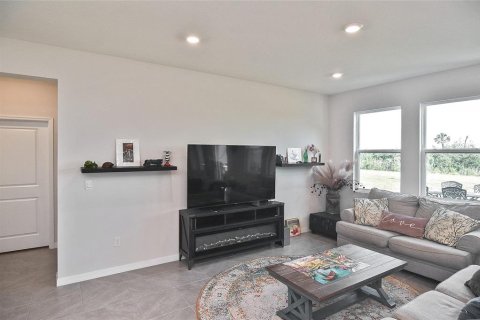 House in Bradenton, Florida 4 bedrooms, 256.04 sq.m. № 1802393 - photo 5