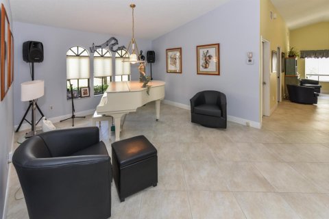 House in Delray Beach, Florida 2 bedrooms, 190.64 sq.m. № 2171609 - photo 15
