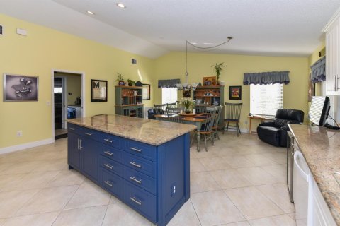 House in Delray Beach, Florida 2 bedrooms, 190.64 sq.m. № 2171609 - photo 4