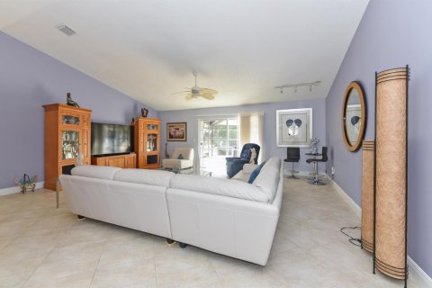 House in Delray Beach, Florida 2 bedrooms, 190.64 sq.m. № 2171609 - photo 14