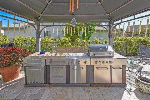 House in Delray Beach, Florida 2 bedrooms, 190.64 sq.m. № 2171609 - photo 28
